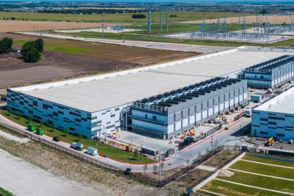 Powering Progress: Feds Set New Blueprint for Sustainable Data Centres