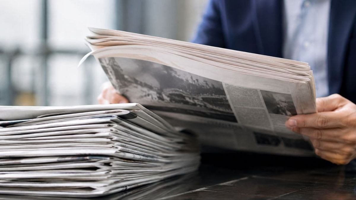 Print Ad Volume Dips 2%, Yet Hindi & English Dailies Maintain A Stranglehold On 60% Of The Market