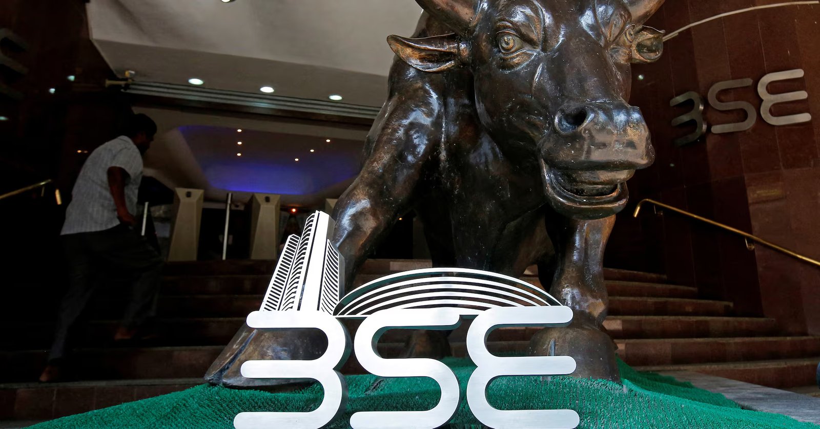 India's market regulator to review derivatives settlement methodology