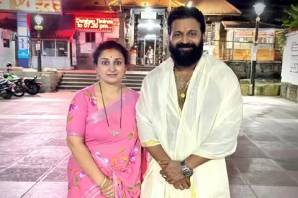 Rishab Shetty and Wife Pragathi Seek Blessings at Padmanabhaswamy Temple on Ganesh Chaturthi