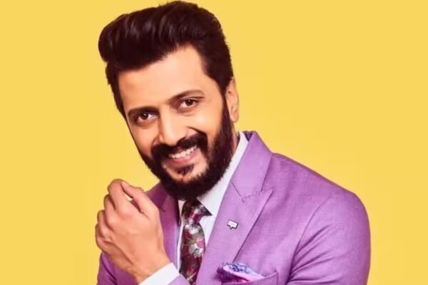Riteish Deshmukh Reveals Heartwarming Moment a Paparazzo Once Paid Him Instead!