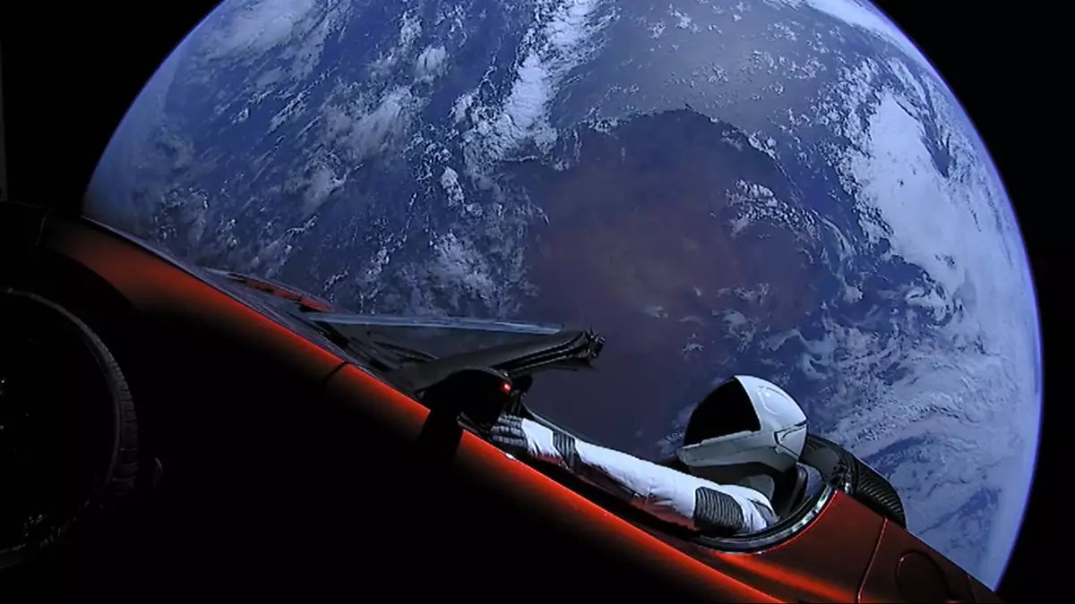 Roadster Reborn: Musk Targets October 1st for High-Voltage Reveal