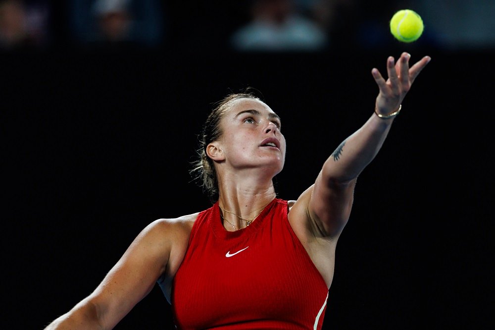 Sabalenka Survives Noskova Scare to Secure US Open Semifinal Berth