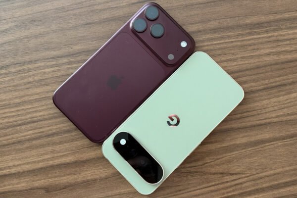 Silicon Titans: The Ultimate Showdown Between iPhone 18 Pro Max and Pixel 11 Pro XL