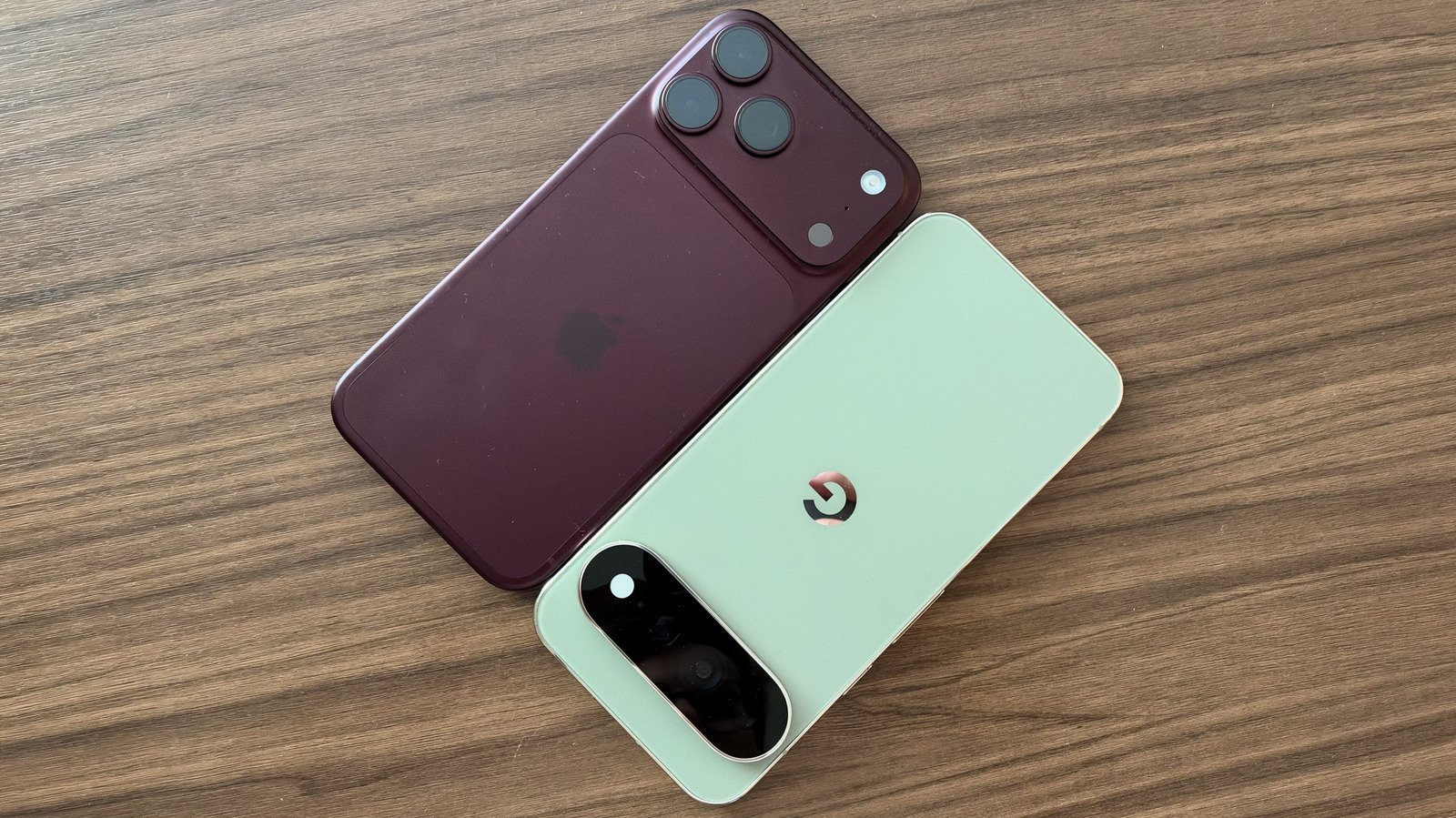 Silicon Titans: The Ultimate Showdown Between iPhone 18 Pro Max and Pixel 11 Pro XL