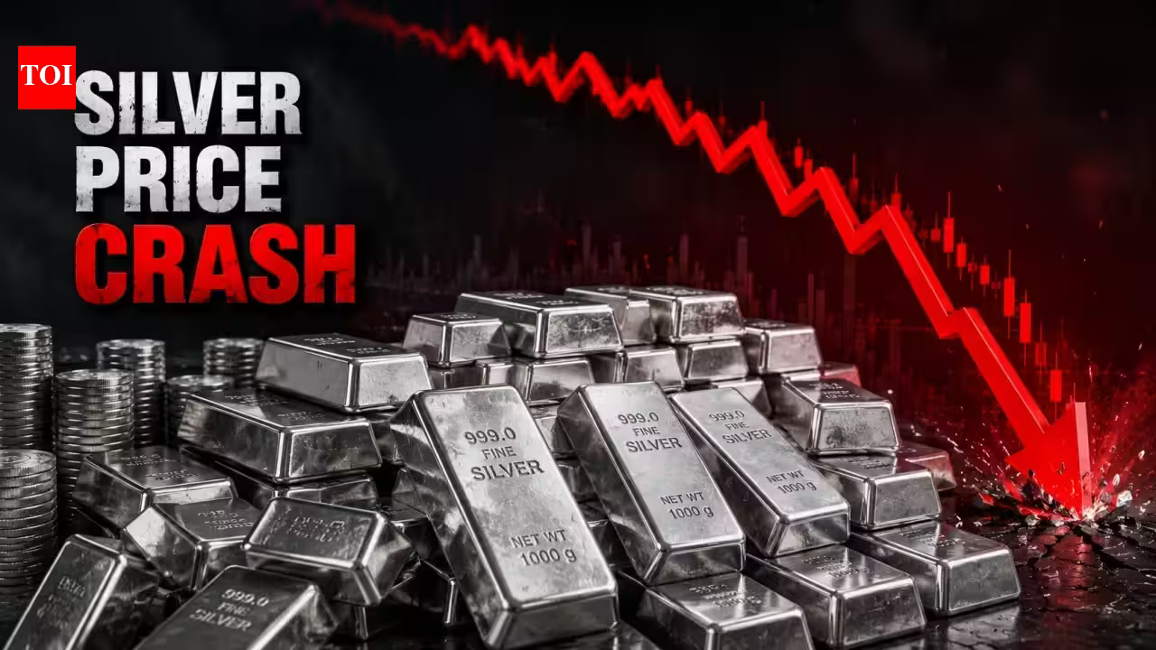 Silver’s 40% Price Plunge Fails to Lure Buyers as 2,000-Tonne Inventory Glut Looms