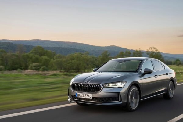 Skoda Superb Makes A Diesel-Powered Comeback in India: Key Specs, Pricing, and Launch Details Revealed