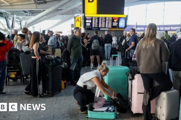 Sky-High Gridlock: ATC Glitch Triggers Cascade of Flight Cancellations