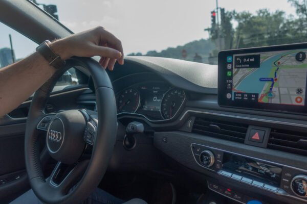 Sonic Perfection: Mastering Apple CarPlay for Audiophile-Grade Sound
