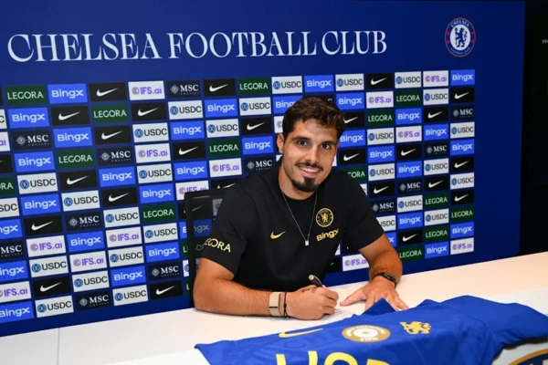 Stamford Bridge Stalwart Commits Future as Alonso Revolution Takes Hold