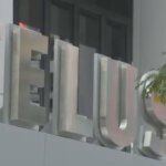 Telus Stumbles to 15-Year Low as Market Confidence Fades