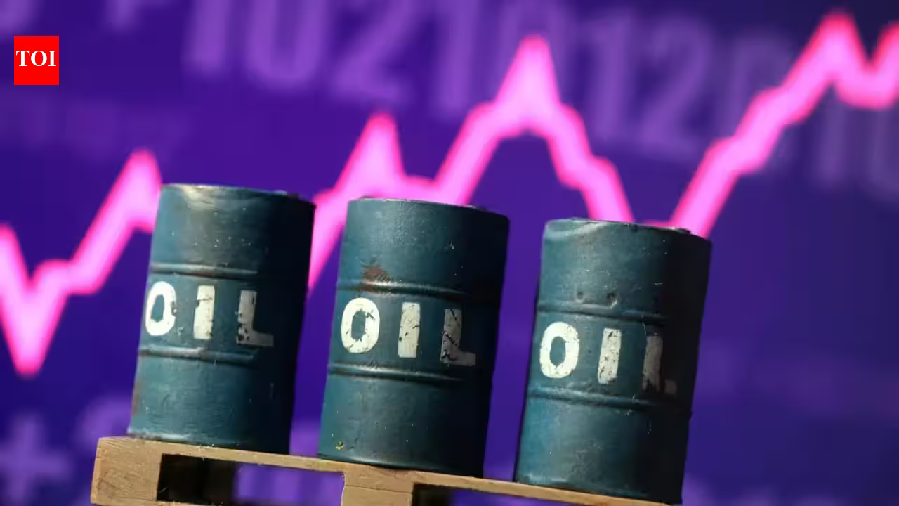 Tensions Pulse as Oil Slides: Market Pins Hopes on US-Iran Truce Following Saudi Pipeline Strike