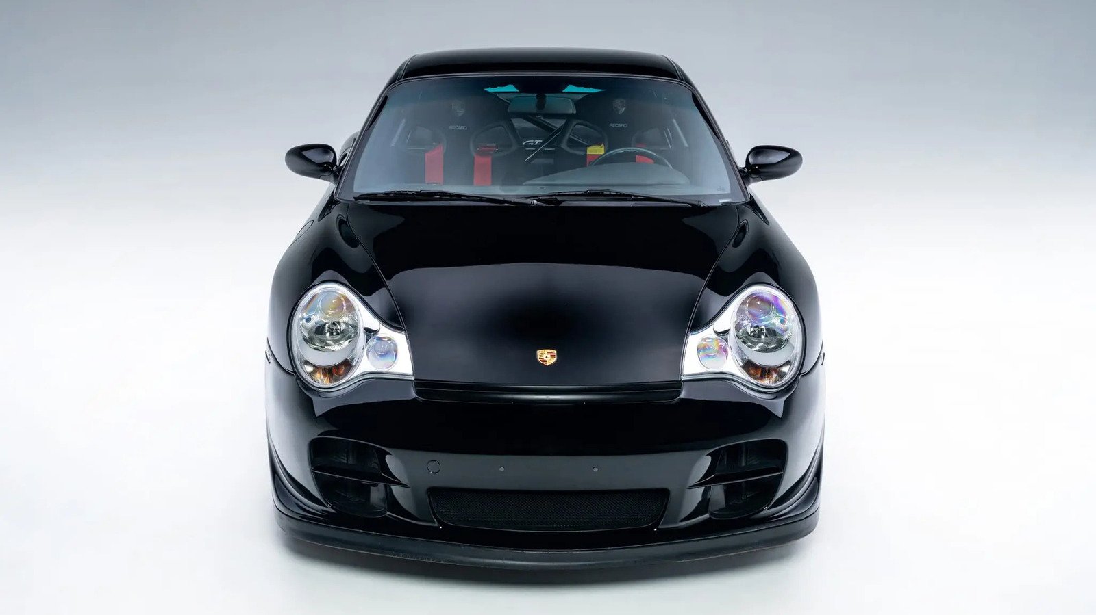 The 8,000-Mile Porsche 911 GT2 Clubsport That’s Too Precious to Drive—and Too Wild to Park