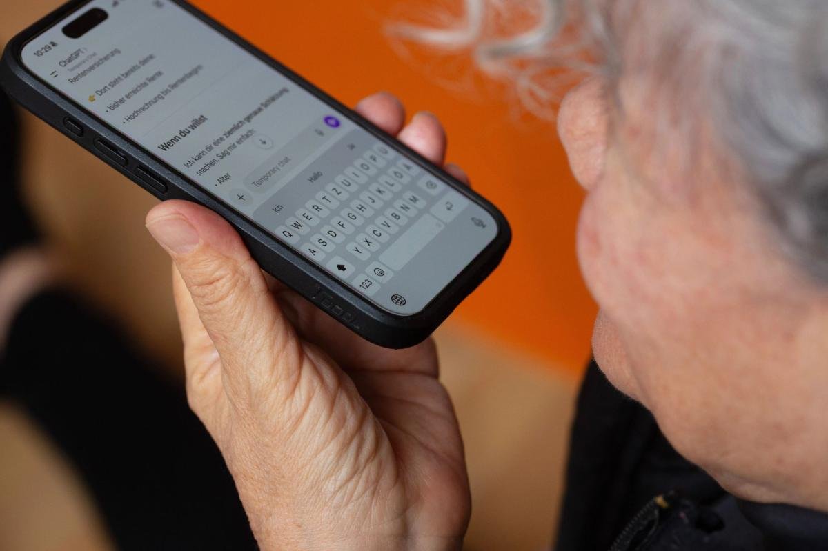 The Digital Divide’s Hidden Victims: Why Seniors Are Losing the War Against the Algorithm