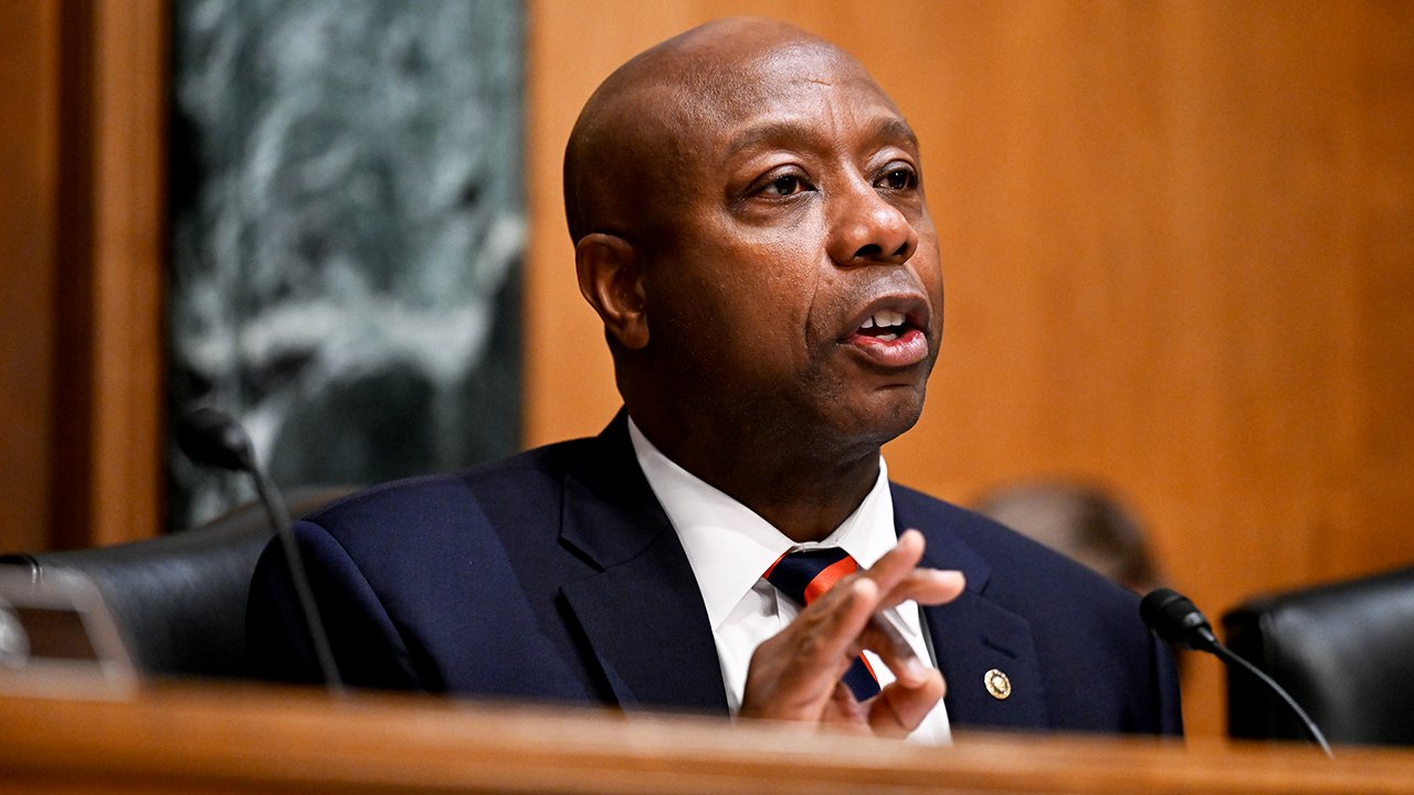 The Digital Line in the Sand: Tim Scott’s Clarity Act Poised to Define America’s Crypto Frontier