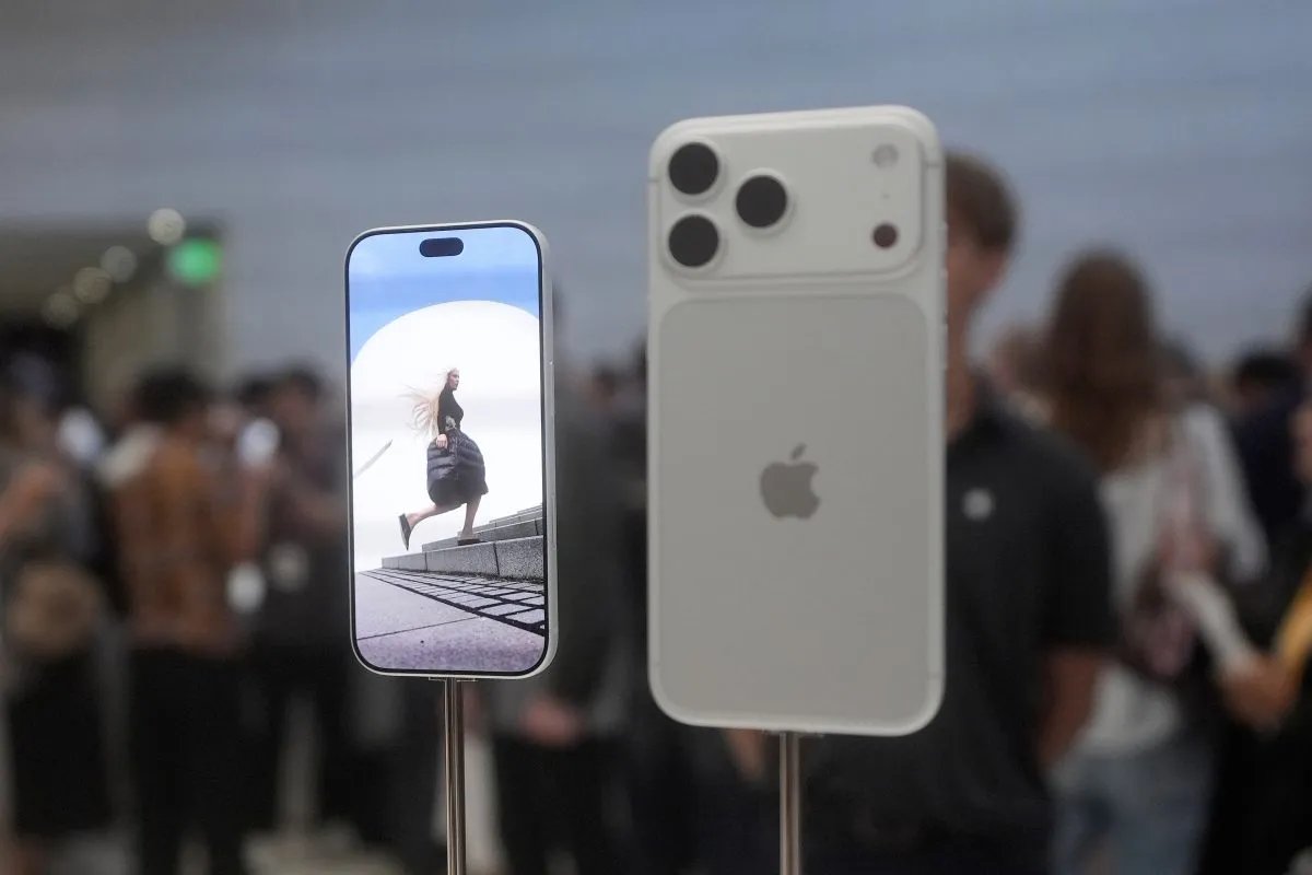 The End of the Line: Why Your iPhone Might Miss the iOS 27 Cut