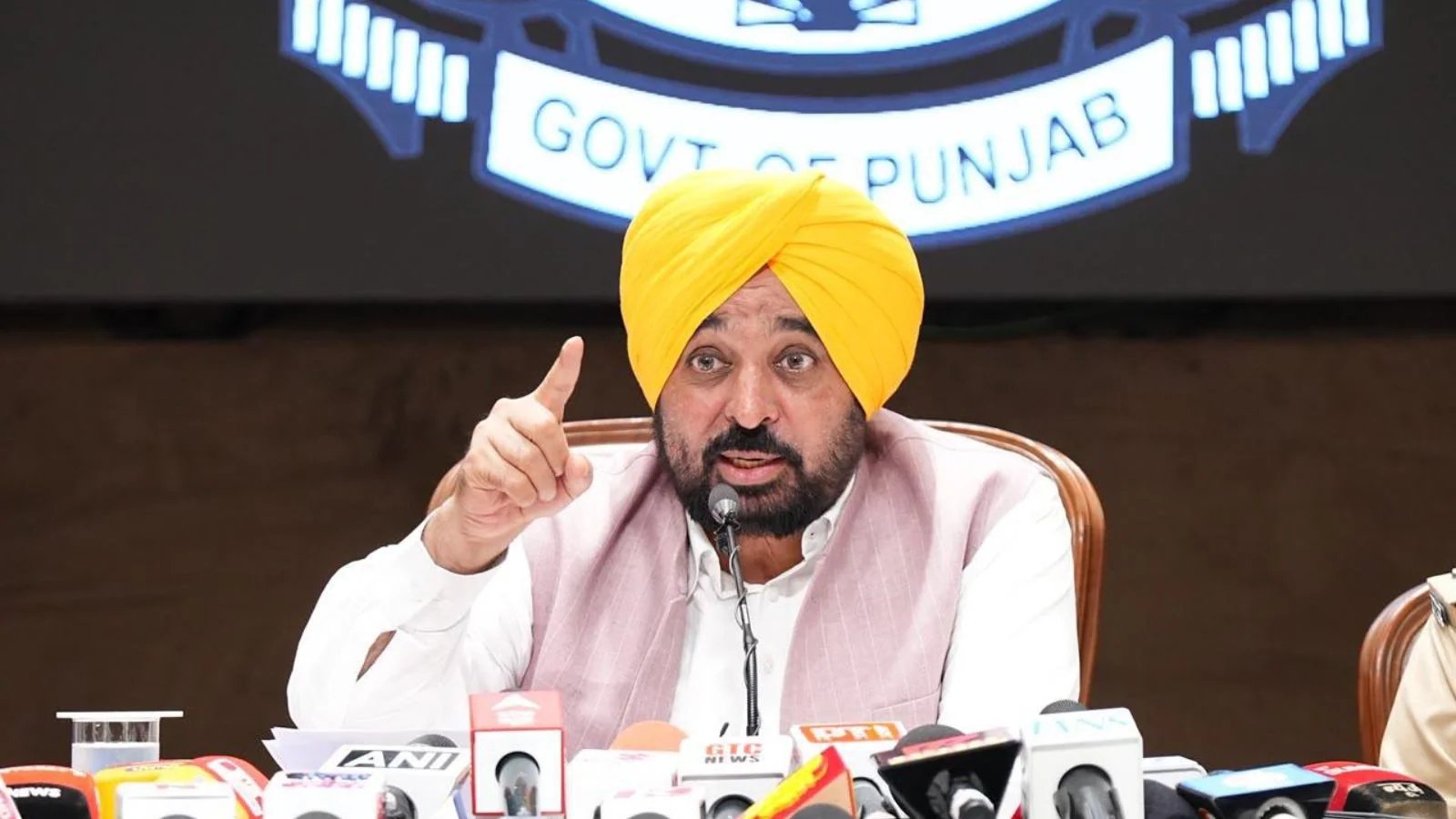 The Matriarchal Mandate: How Punjab’s Women Are Reshaping the Political Purse Strings