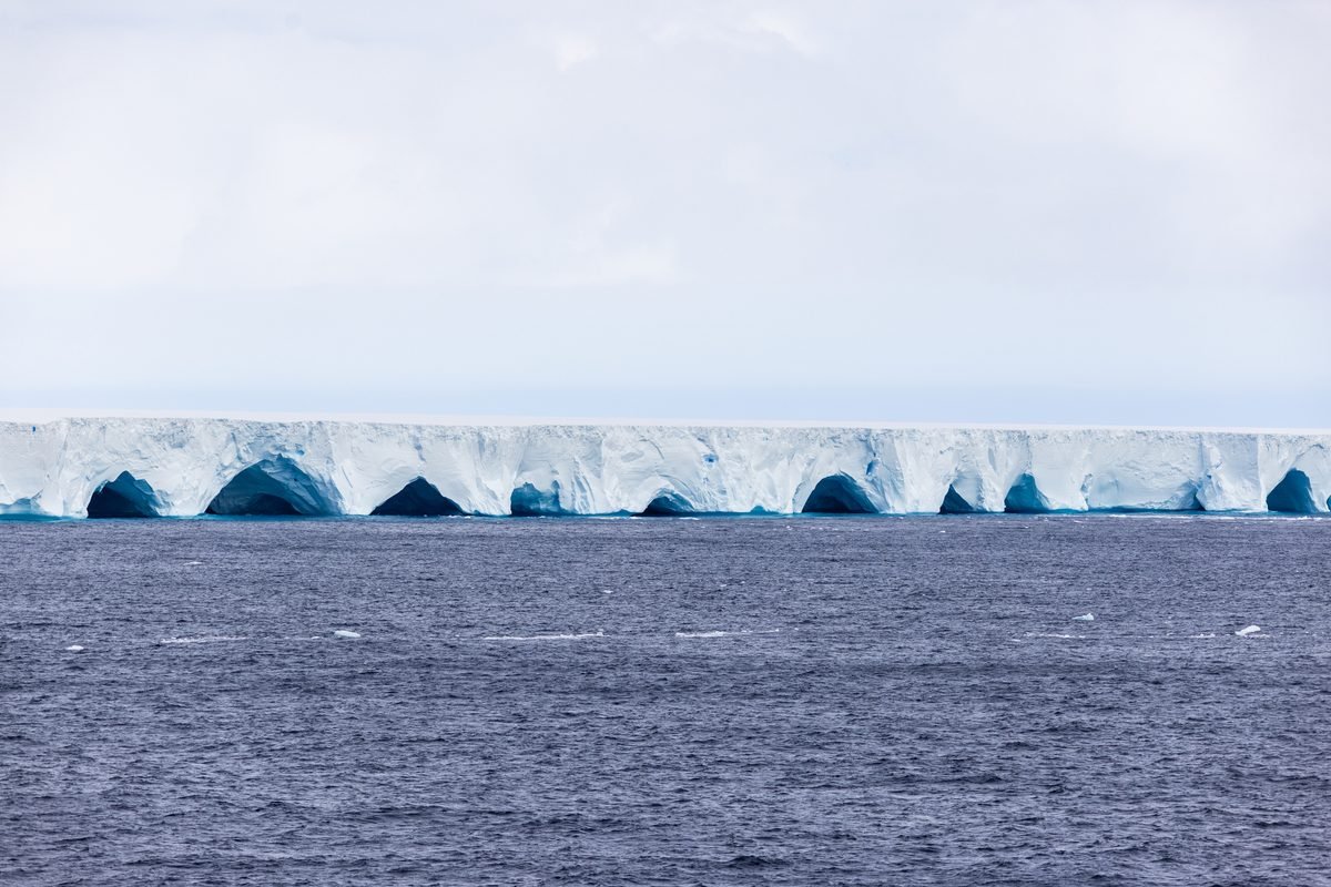 The Trillion-Tonne Titan That Wasn't: Unmasking Earth’s Hidden Ice Giants