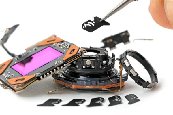 Through the Lens: iFixit Unmasks the iPhone 18 Pro’s Variable Aperture Secrets