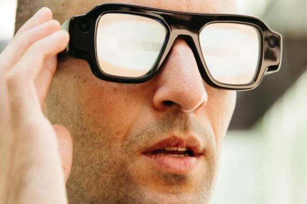 Through the Looking Glass: Living a Week Inside Snap’s $2,200 AR Vision