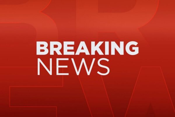 Toxic Cloud Over the Coast: Emergency Crews Scramble as Hazmat Incident Hits Port Tampa Bay