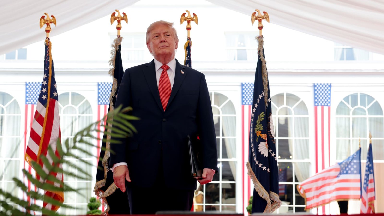 Trump Predicts Imminent Iran Truce as Oil Markets Brace for Post-Conflict Plunge