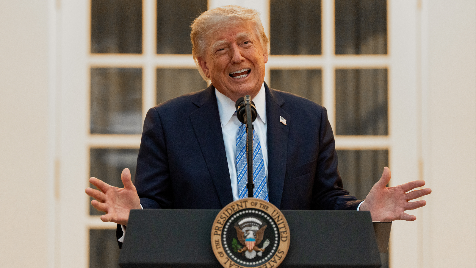 Trump to Force Nationwide Drug Price Overhaul in Landmark Medicaid Expansion