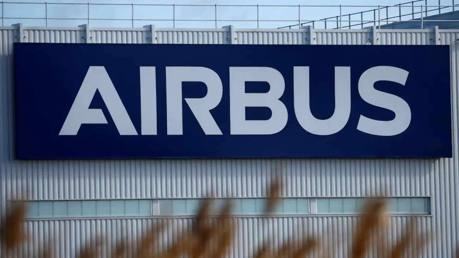 Turbulence at Airbus: Why Manufacturing Glitches Are Grounding Share Prices