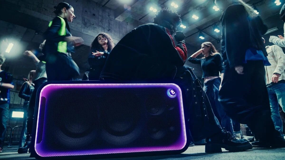 Sony's Huge New Party Speaker Is Downright Bone-Rattling