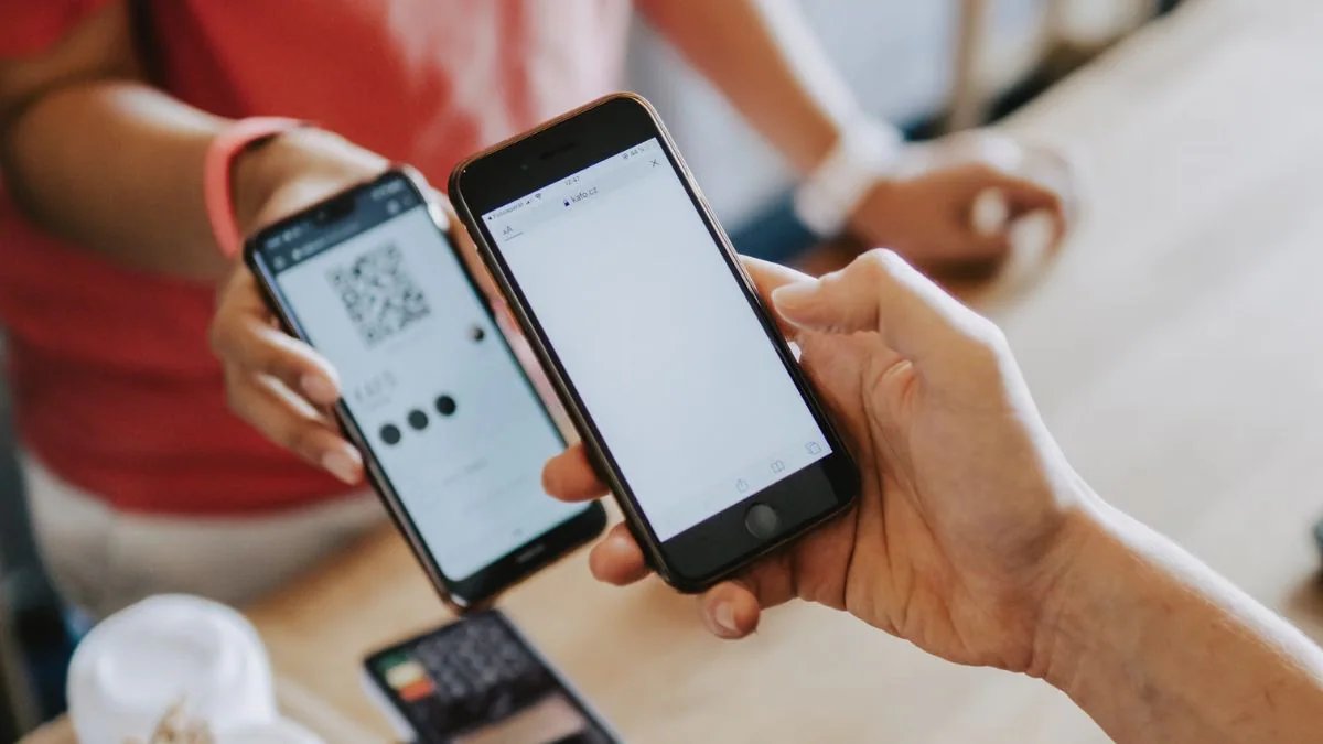 UPI Shake-Up: Merchants Face New 0.4% Fee for High-Value Transactions as Consumer Perks Remain Free