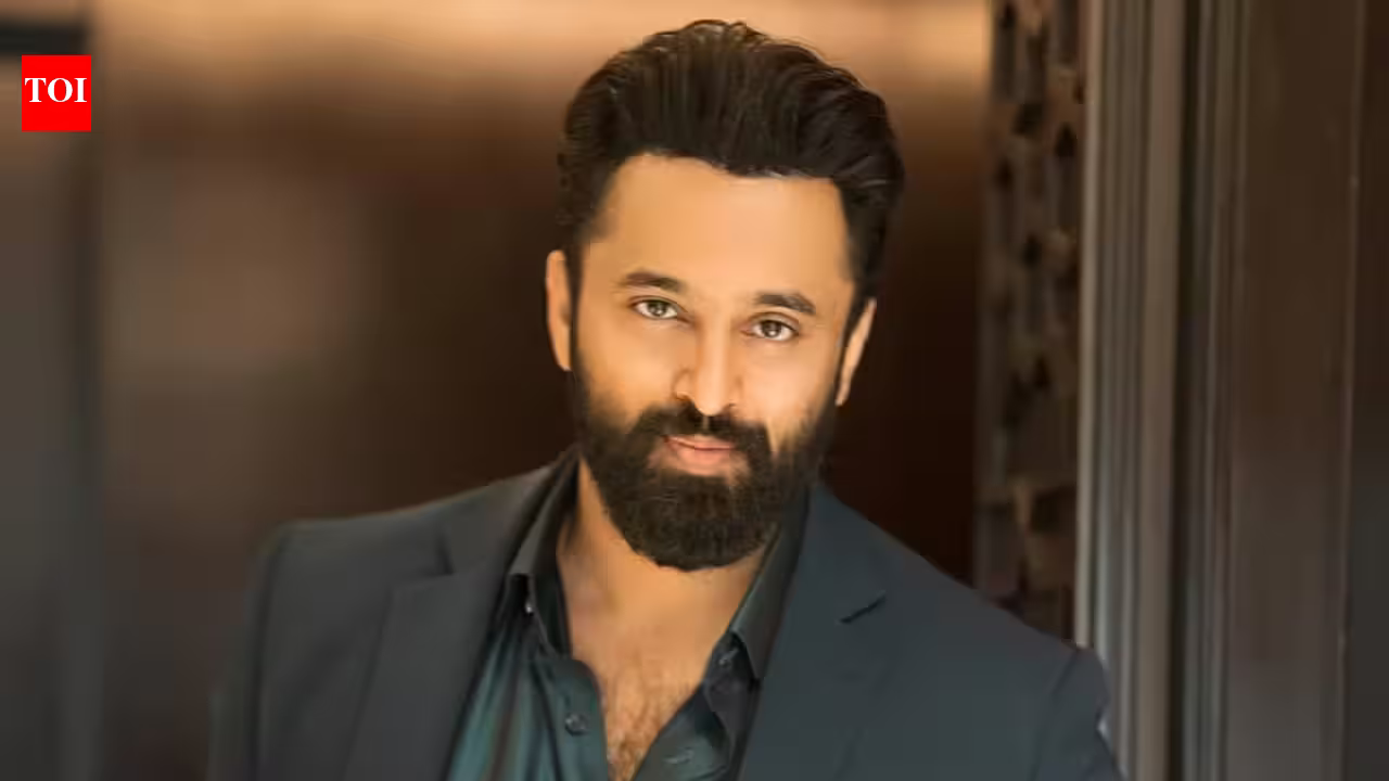 Unni Mukundan Set for Directorial Debut: Actor Turns Writer for Landmark 50th Film