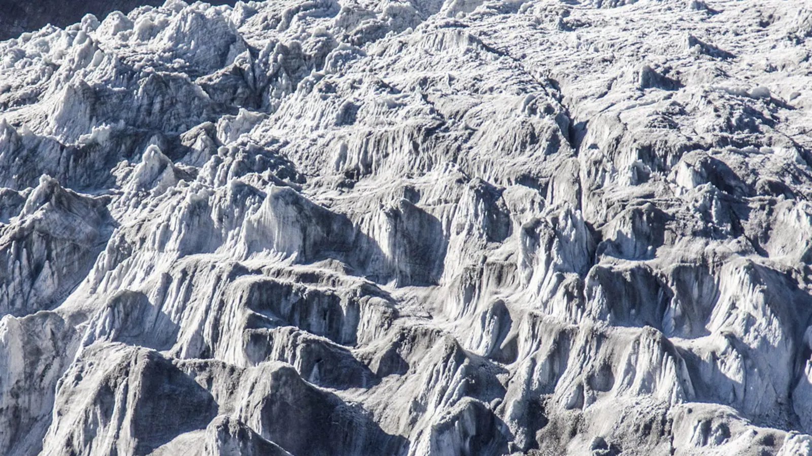 Vanishing Peaks: Uttarakhand’s Melting Glaciers Sound Alarm for the Himalayas