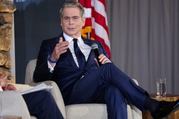 Western Alliance Tightens Sanctions Net as Seoul Mulls Strategic Hormuz Deployment