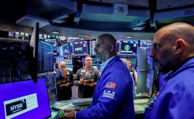 Yield Shock: Wall Street Reels as 10-Year Treasury Hits 16-Year High