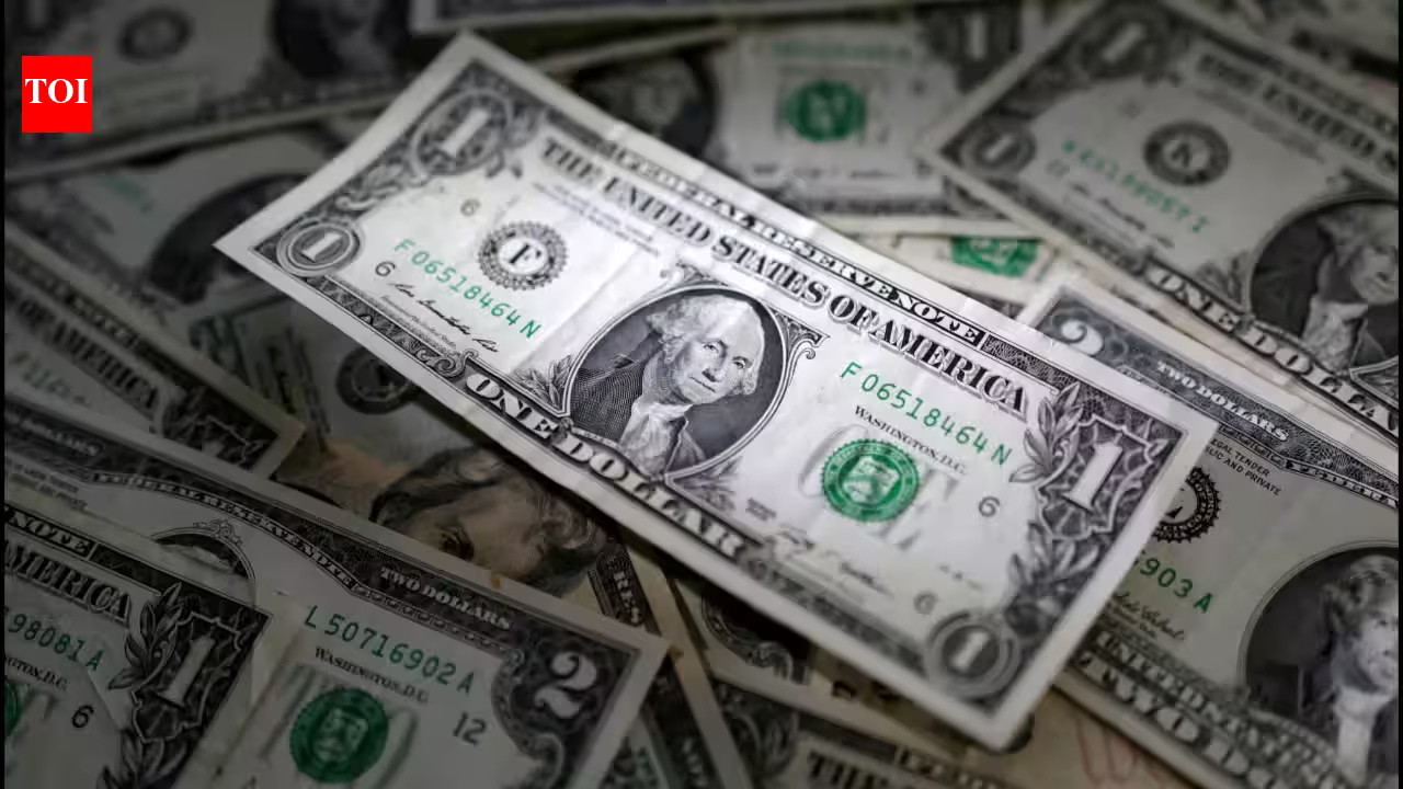 Yields Surge to Two-Decade High as Treasury Selloff Hits Fever Pitch