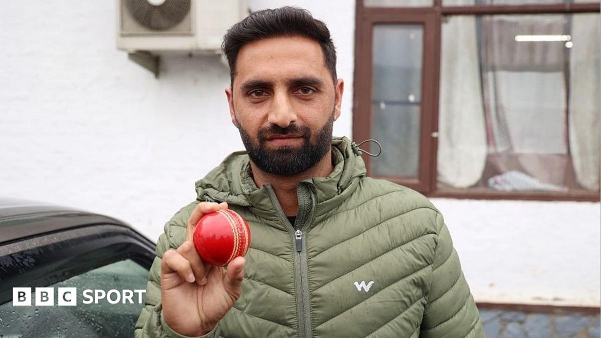 Auqib Nabi: Surrey sign India seamer for three matches