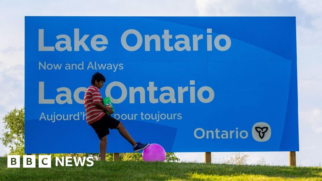 Apple Maps changes Lake Ontario to Lake America after Trump order