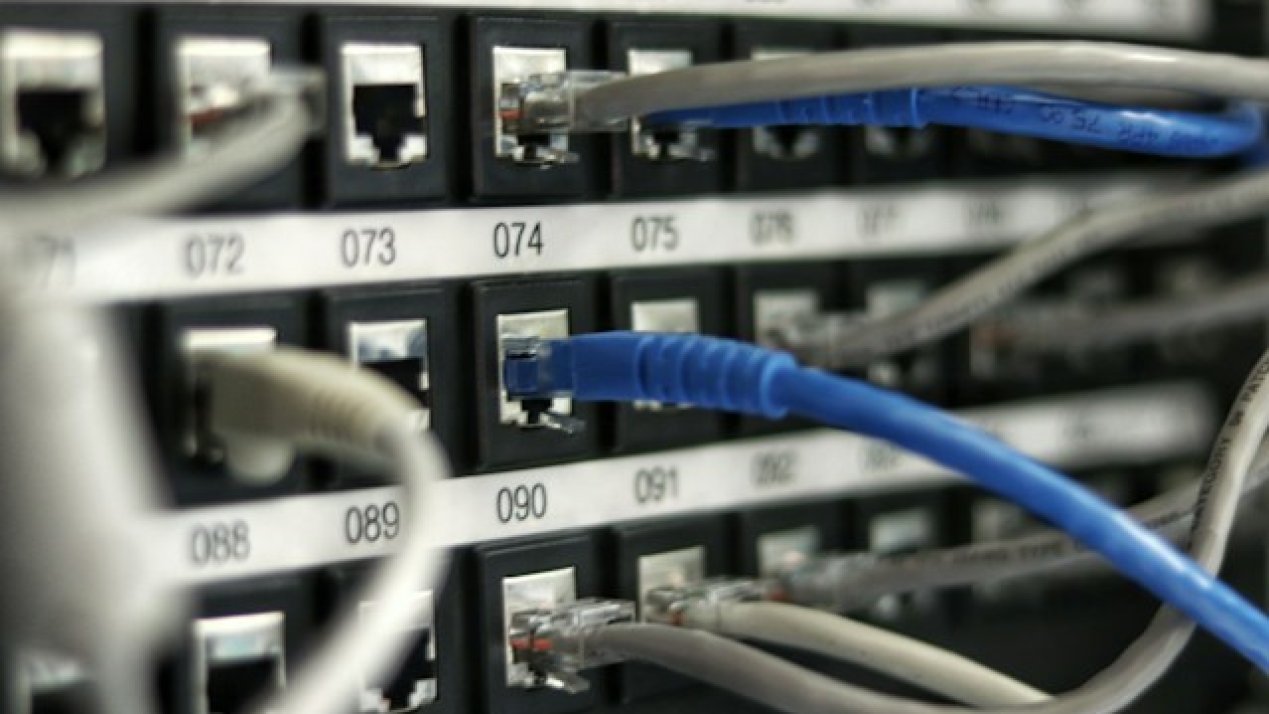AT&T Unlocks Nationwide 5G Power with Landmark 3.5GHz Spectrum Shift