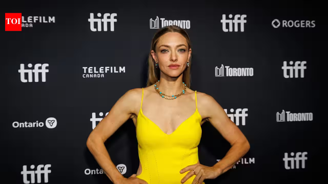 Amanda Seyfried Reveals Why She Keeps Her Clothes On: “I Don’t Wanna Deal With Being Naked With a Stranger”