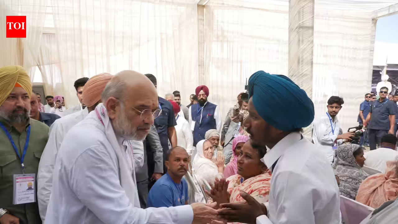 Amit Shah Extends Solace to Family of Dalit Suicide Victim in Chandigarh