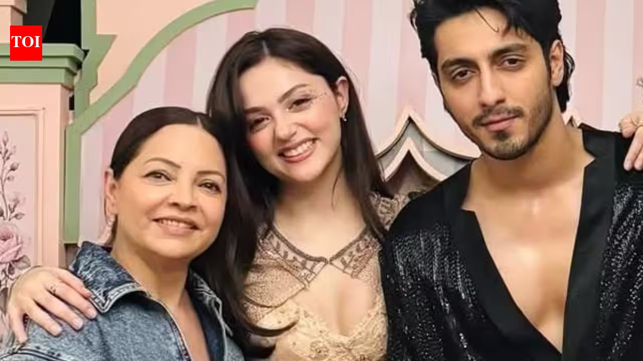 Aneet Padda Rings In Birthday With Rumoured Beau Ahaan Panday As B-Town A-Listers Join The Party!
