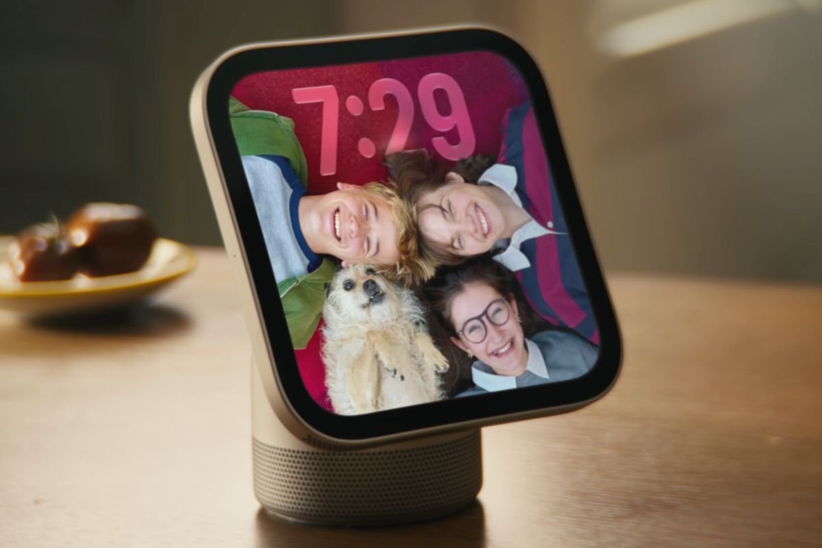Apple’s Next Big Pivot: Robotic 'HomeView' Set to Command the Living Room by 2027