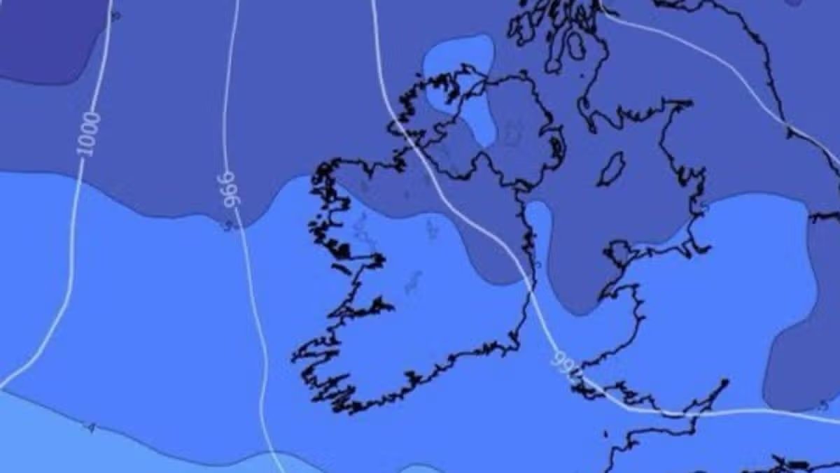 Arctic Ambush: Unseasonable Polar Snap Poised to Blanket Ireland in Early Snow