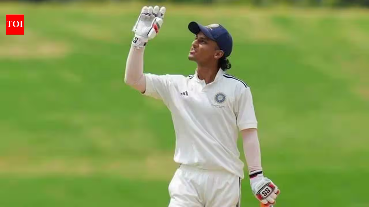 Badoni Joins Delhi Royalty with Back-to-Back Double Centuries