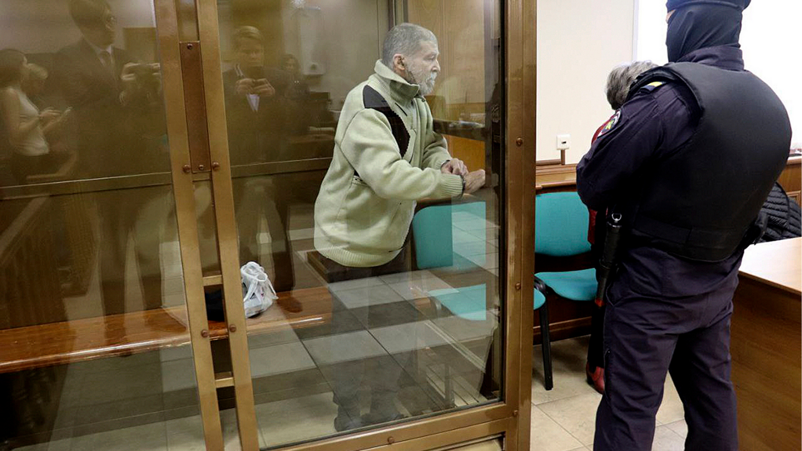 Behind Closed Doors: U.S. and Russia Near Landmark Multi-Prisoner Swap