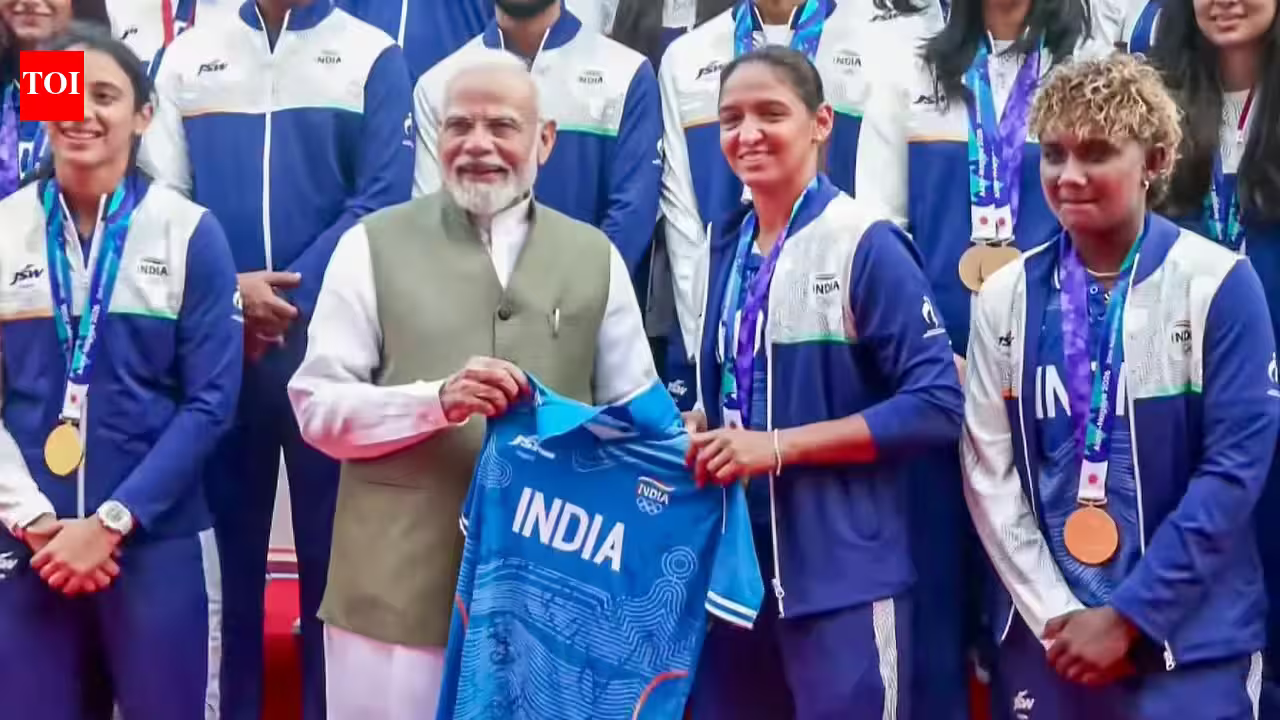 Beyond the Podium: PM Modi Celebrates the Architects of India’s Sporting Golden Era