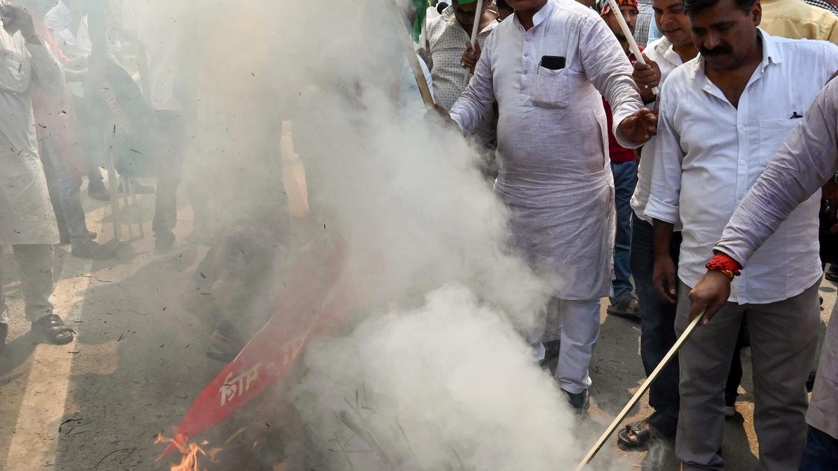 Bihar’s Opposition Storms the Streets: INDIA Bloc Launches 'Aakrosh March' Against Election Commission