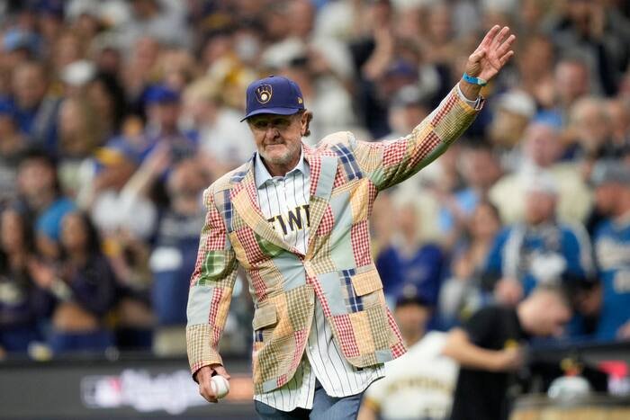 Brewers Broadcast Booth Channels Uecker: Iconic Blazer Takes Center Stage in Heartfelt Tribute