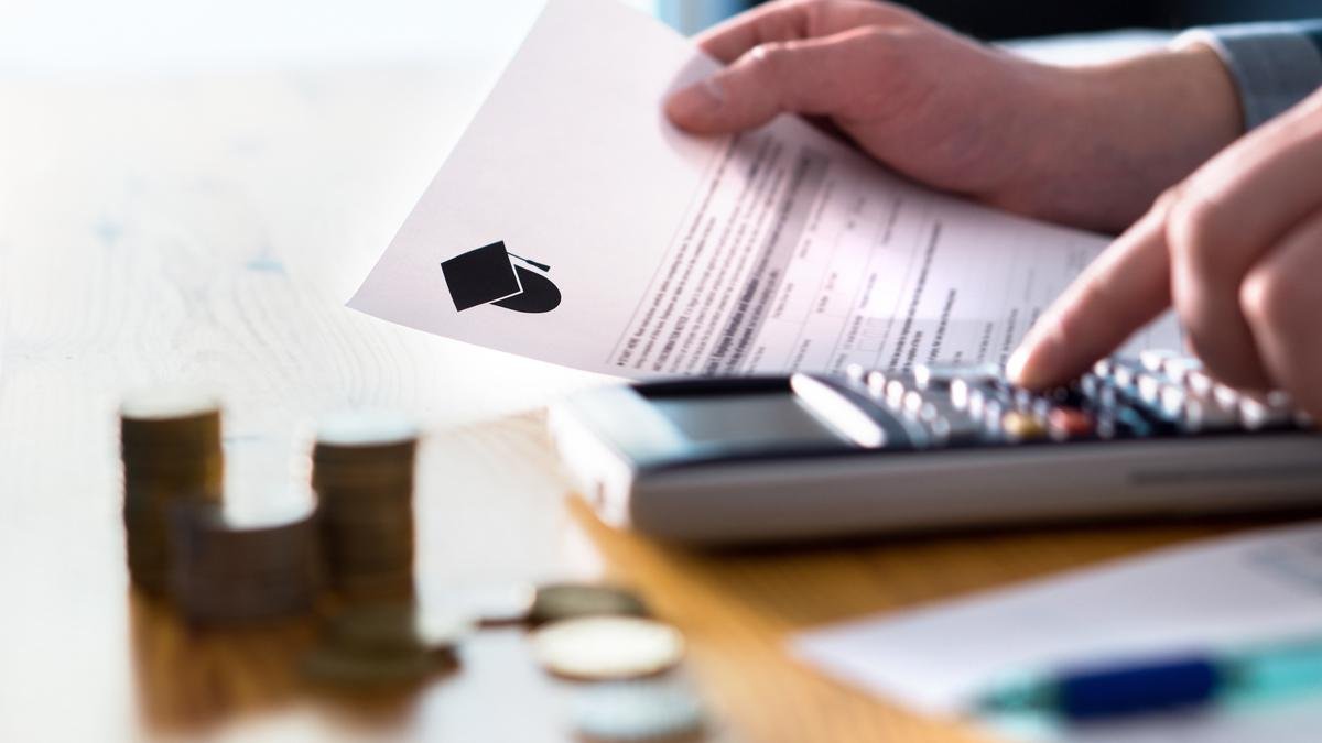 Cashing In on Compliance: Private Universities Defy UGC Refund Mandates