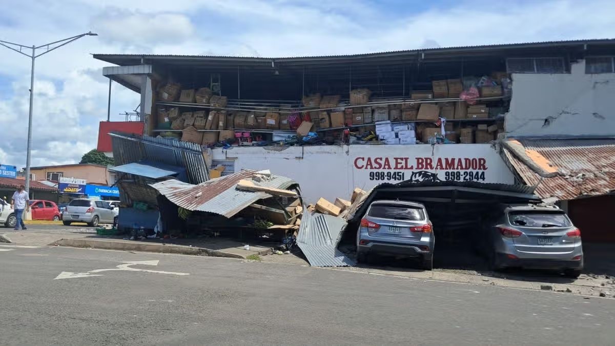Catastrophe Unleashed: Nation Reeling as 7.7 Quake Levels Cities and Forces Mass Evacuations